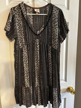 Knox Rose Black & White Floral Stripe dress